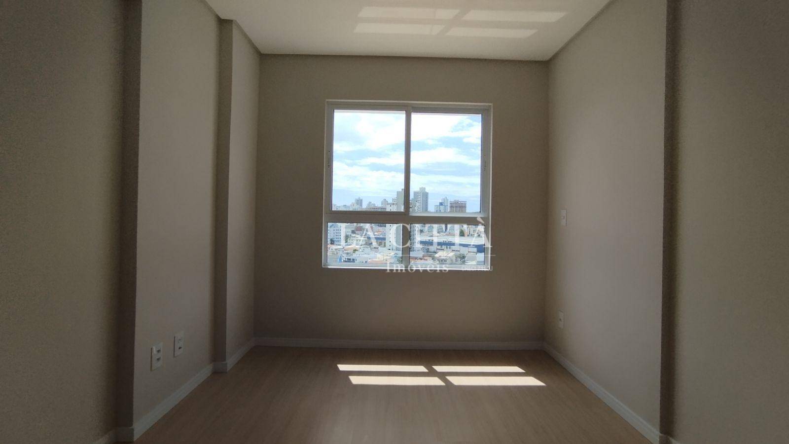 Apartamento à venda com 2 quartos, 63m² - Foto 2