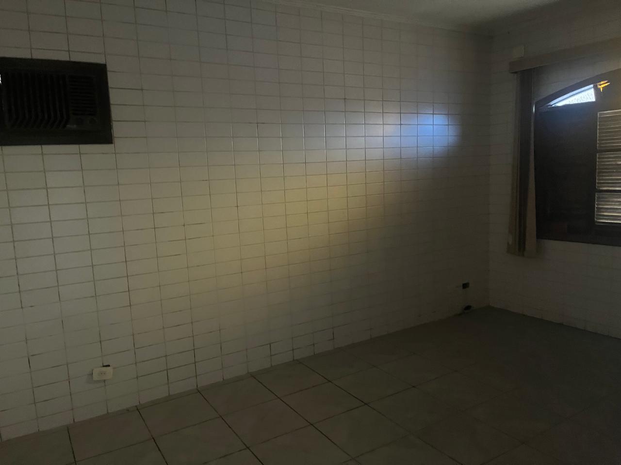 Casa à venda com 2 quartos, 300m² - Foto 20