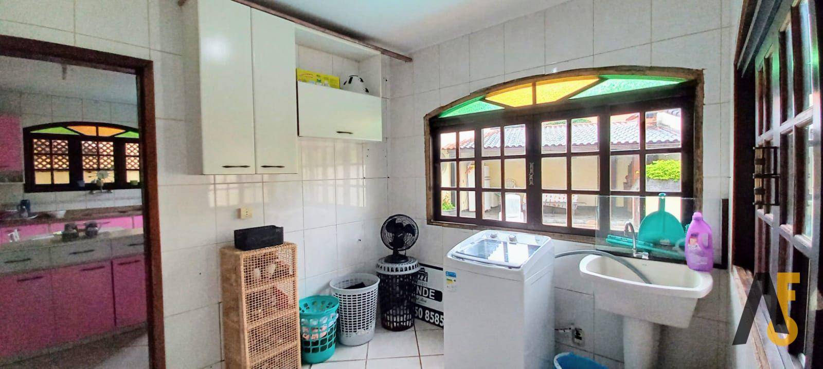 Casa de Condomínio à venda com 4 quartos, 350m² - Foto 17