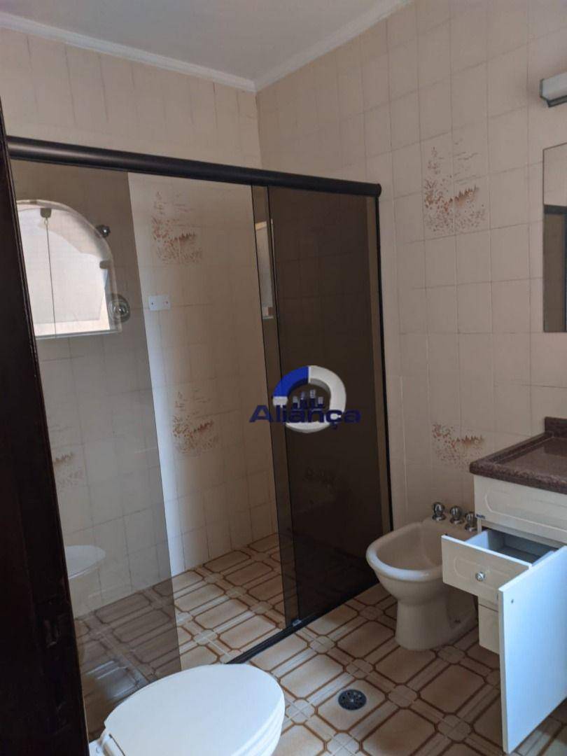 Sobrado à venda e aluguel com 3 quartos, 165m² - Foto 24