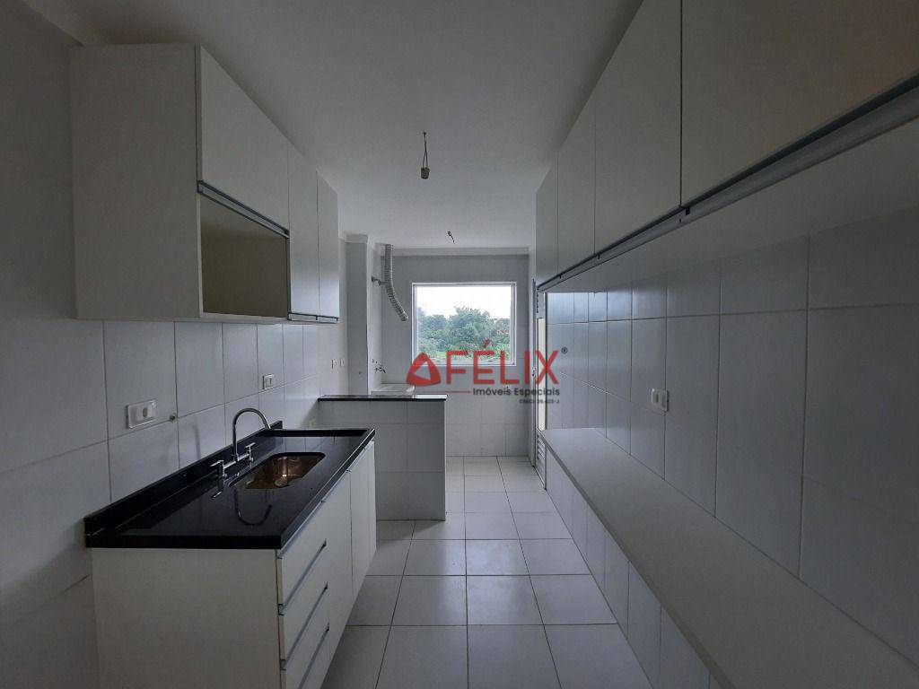 Apartamento à venda com 3 quartos, 96m² - Foto 14