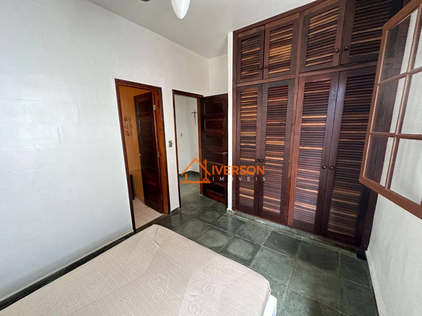 Casa à venda com 3 quartos, 180m² - Foto 14