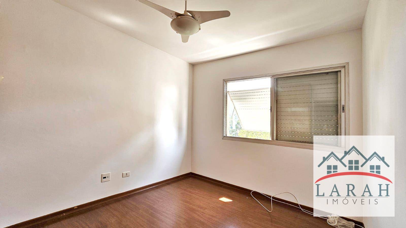 Apartamento à venda com 3 quartos, 122m² - Foto 3