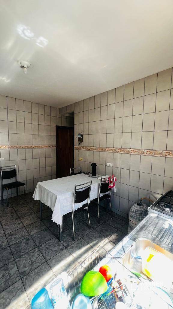 Casa à venda com 4 quartos, 141m² - Foto 23