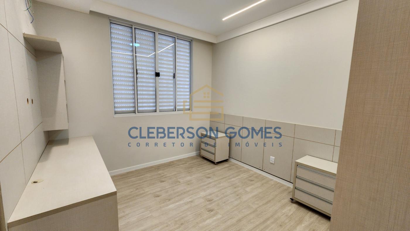 Casa à venda com 4 quartos, 720m² - Foto 27