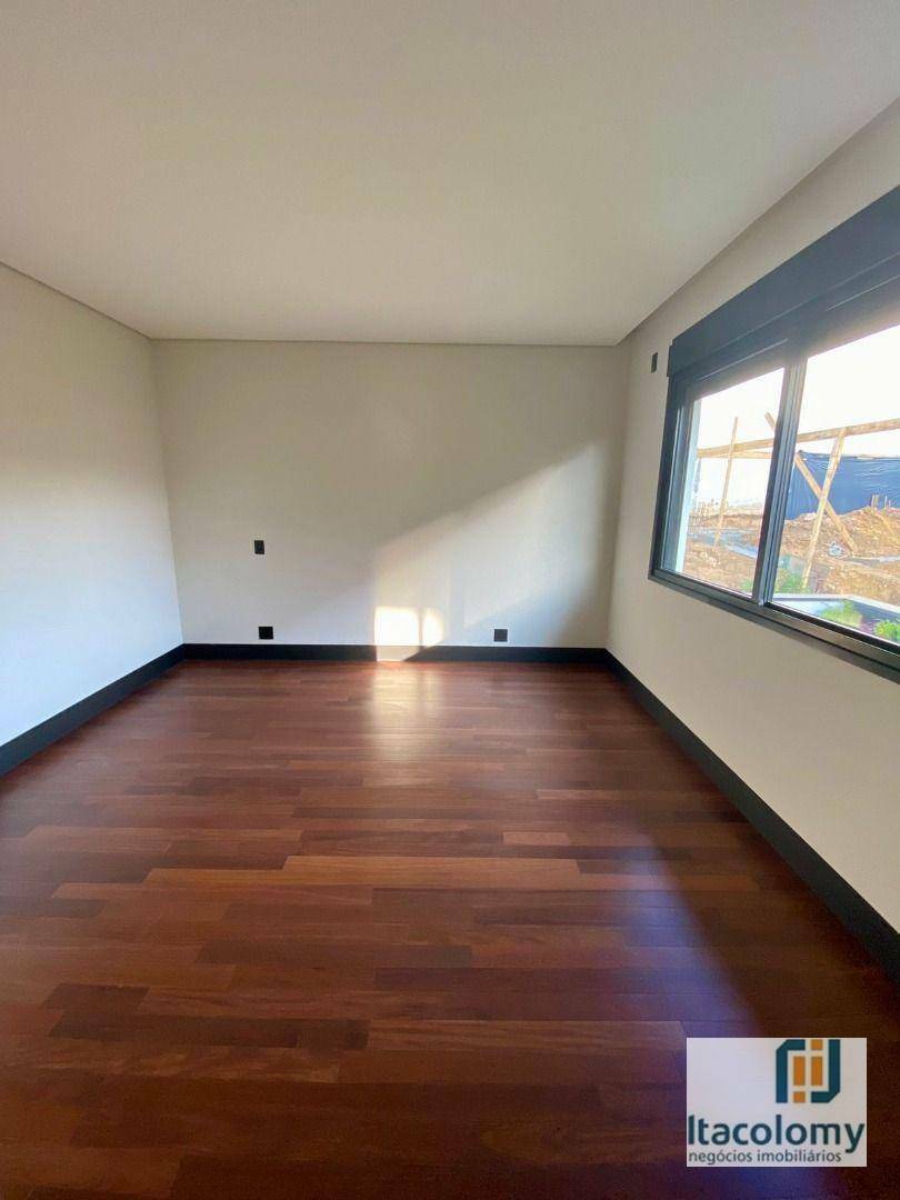 Casa de Condomínio à venda com 4 quartos, 566m² - Foto 27