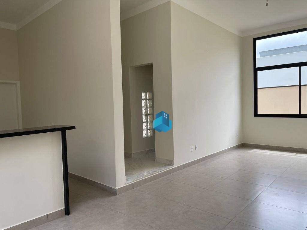 Casa à venda com 3 quartos, 147m² - Foto 2