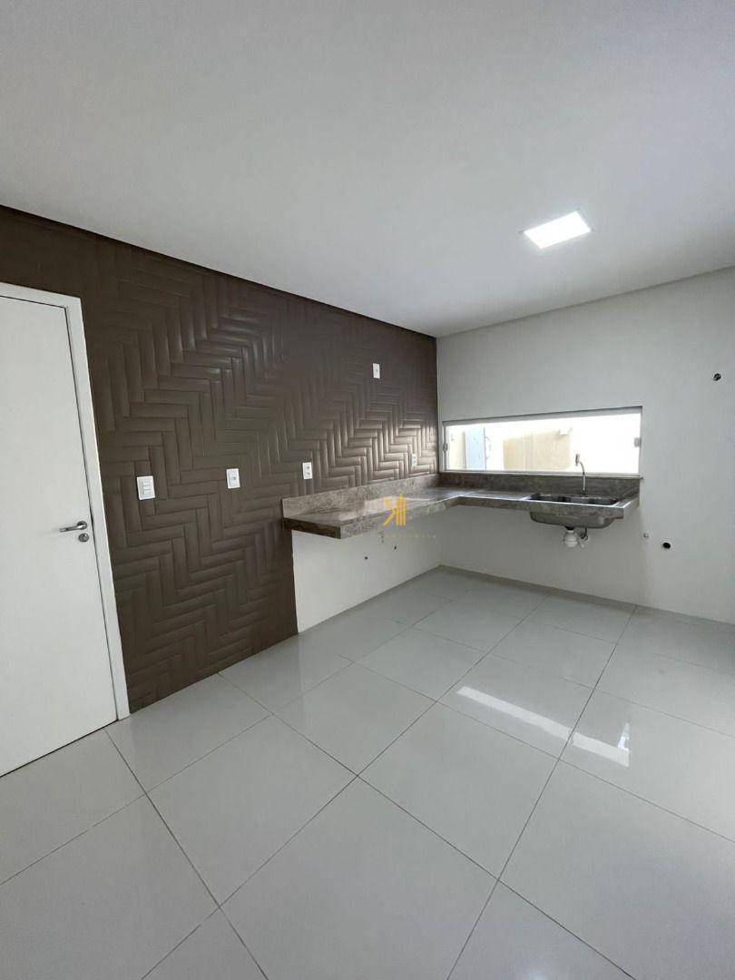 Casa à venda com 3 quartos, 230m² - Foto 10