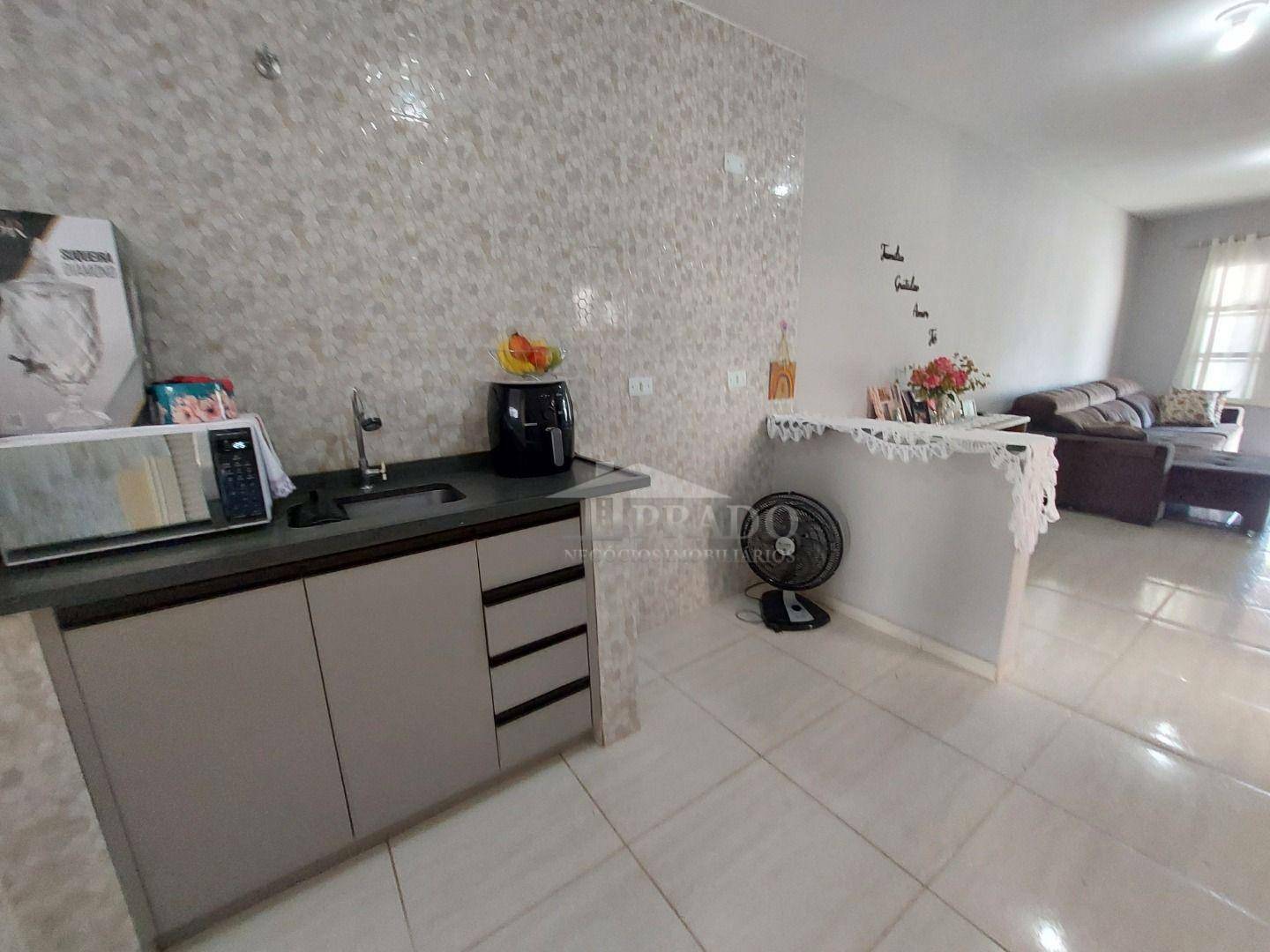 Casa à venda com 2 quartos, 90m² - Foto 6