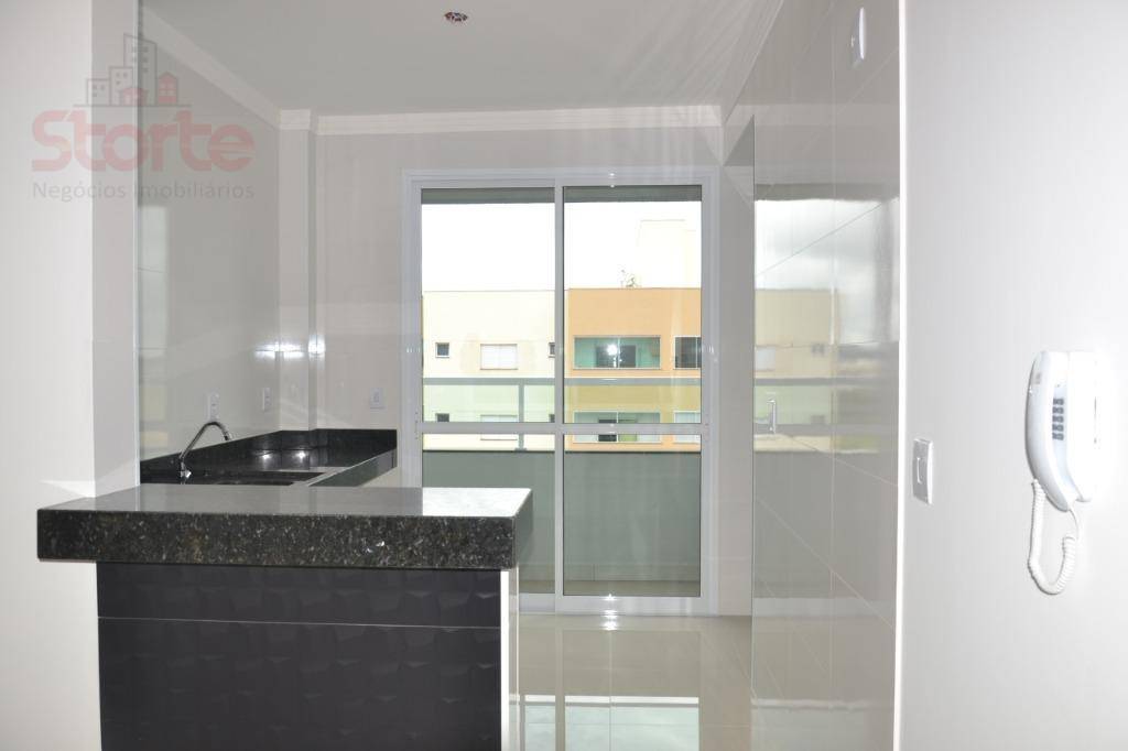 Apartamento à venda com 2 quartos, 60m² - Foto 1