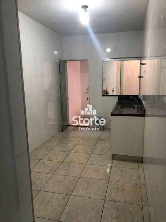 Apartamento para alugar com 2 quartos, 62m² - Foto 3