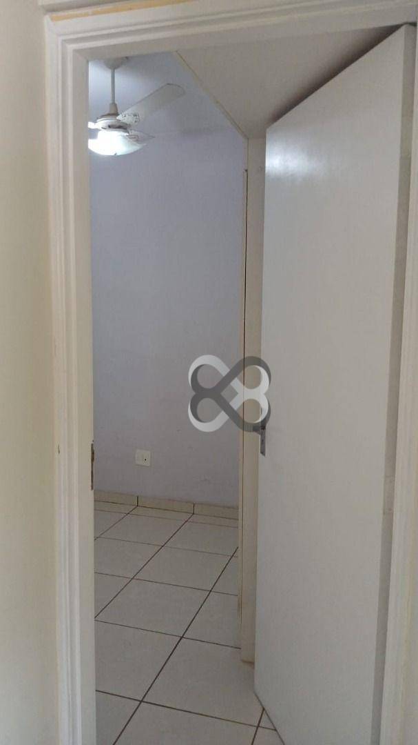 Apartamento para alugar com 3 quartos, 80m² - Foto 7