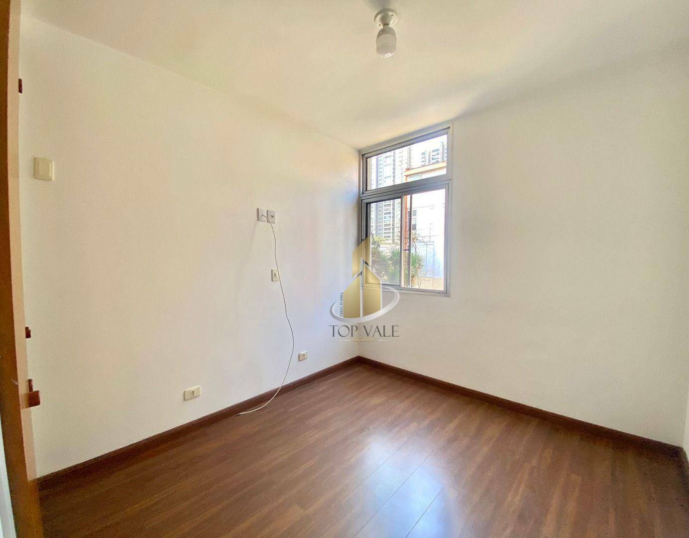 Apartamento à venda com 3 quartos, 98m² - Foto 9