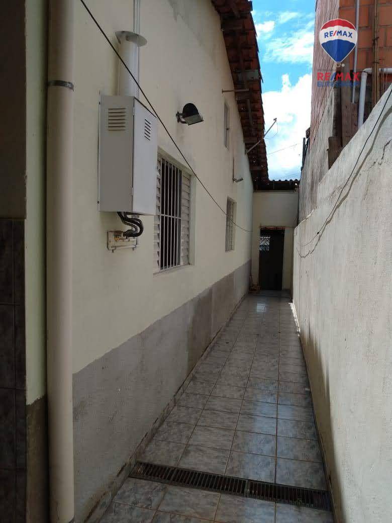 Casa à venda com 3 quartos, 120m² - Foto 28