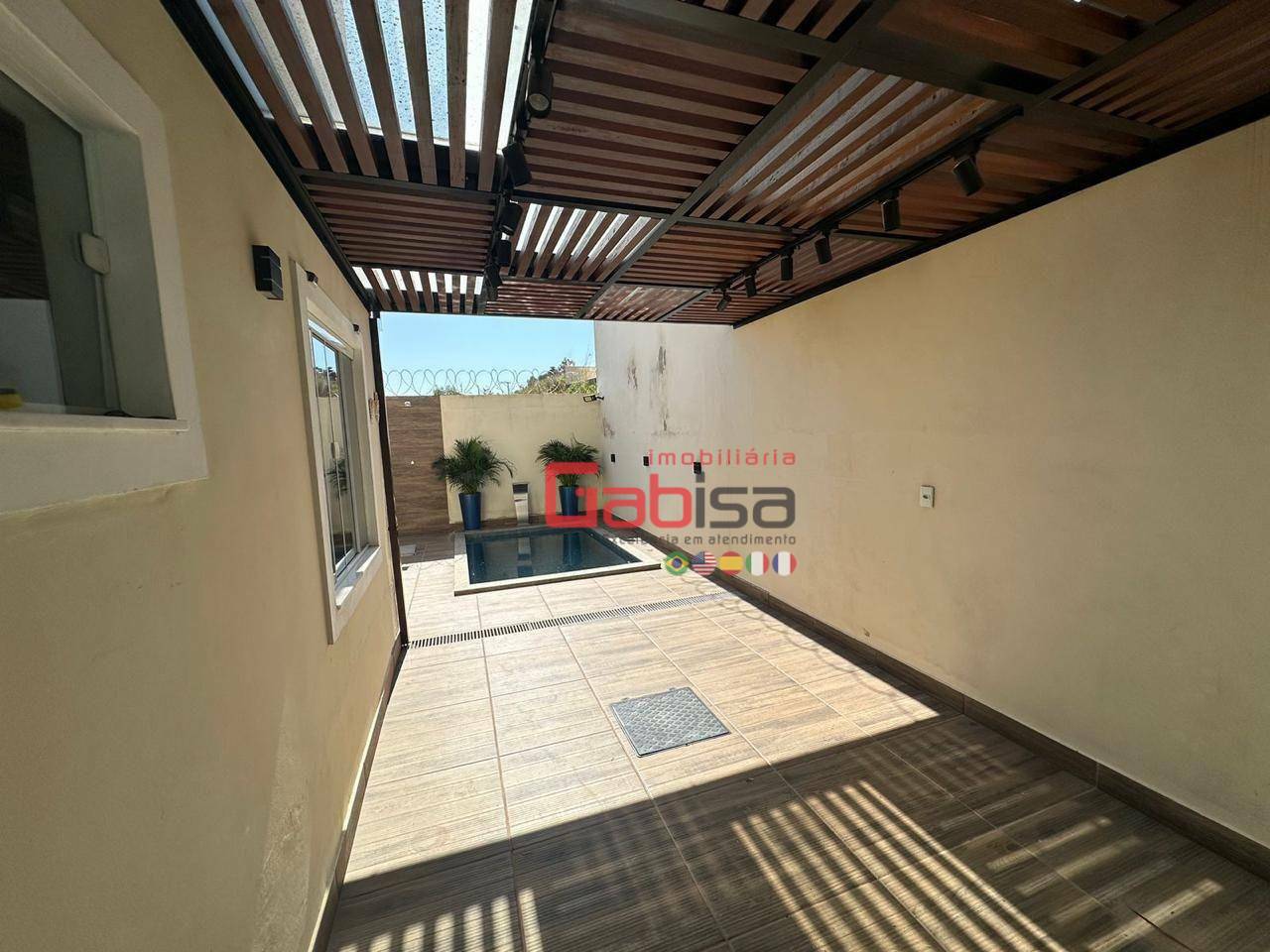 Casa à venda com 3 quartos, 98m² - Foto 11