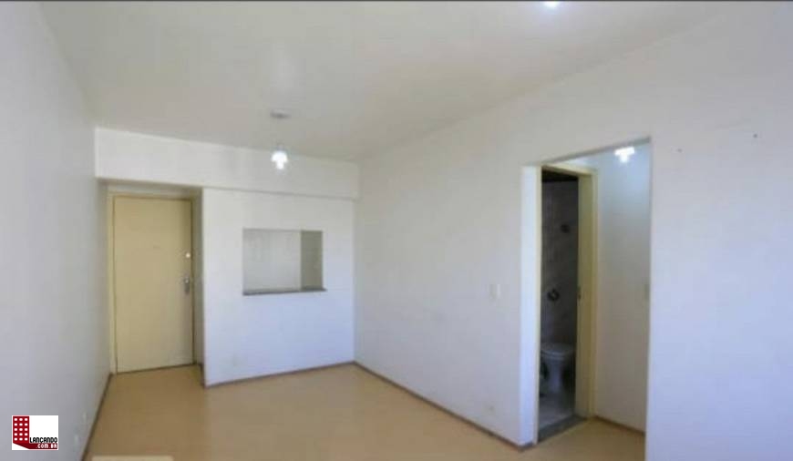 Apartamento à venda com 1 quarto, 50m² - Foto 2