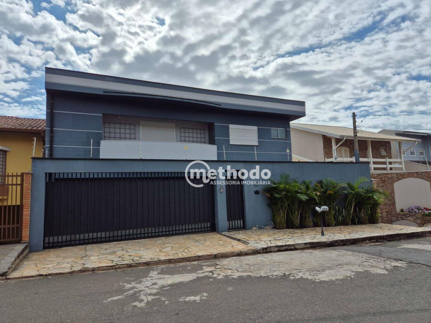 Casa à venda e aluguel com 4 quartos, 380m² - Foto 1