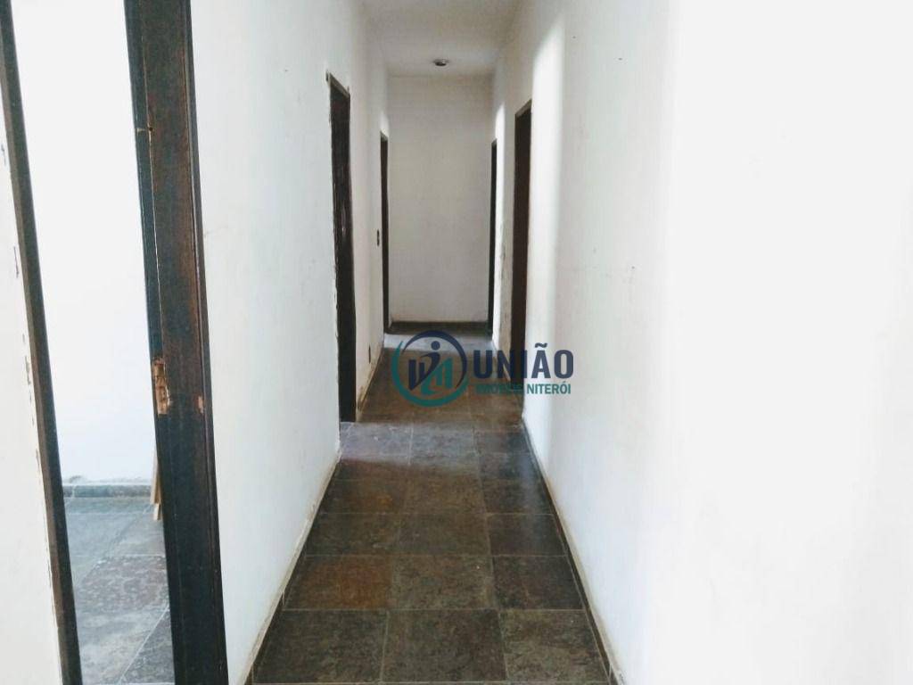 Casa à venda com 3 quartos, 200m² - Foto 19