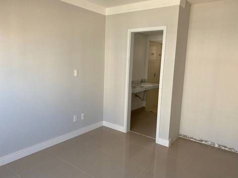 Apartamento à venda com 3 quartos, 135m² - Foto 14