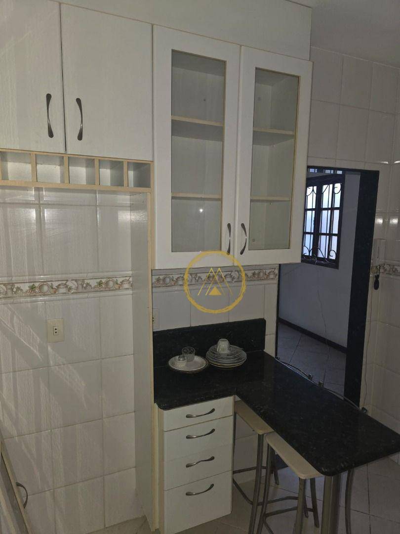 Casa à venda com 3 quartos, 200m² - Foto 14