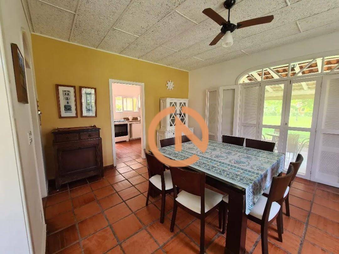Casa à venda com 5 quartos, 248m² - Foto 27