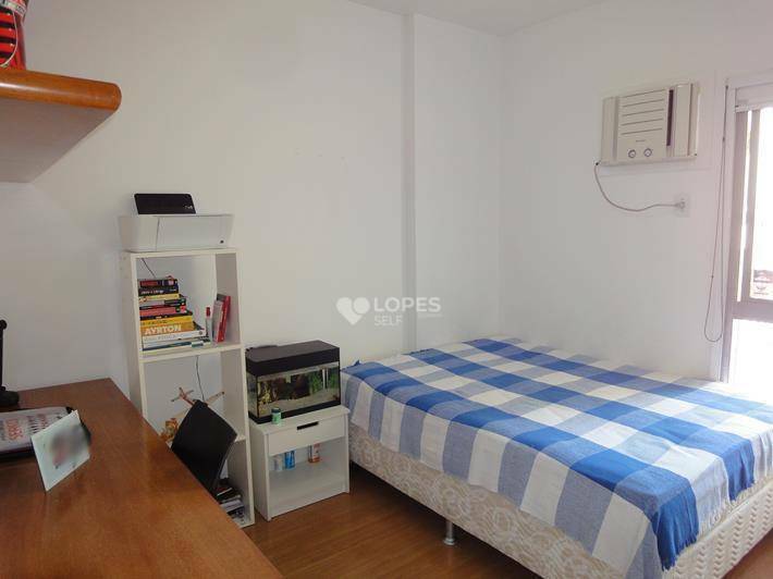 Apartamento à venda com 3 quartos, 90m² - Foto 4