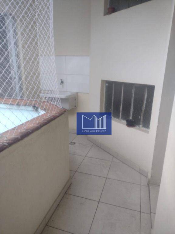 Apartamento para alugar com 2 quartos, 70m² - Foto 22