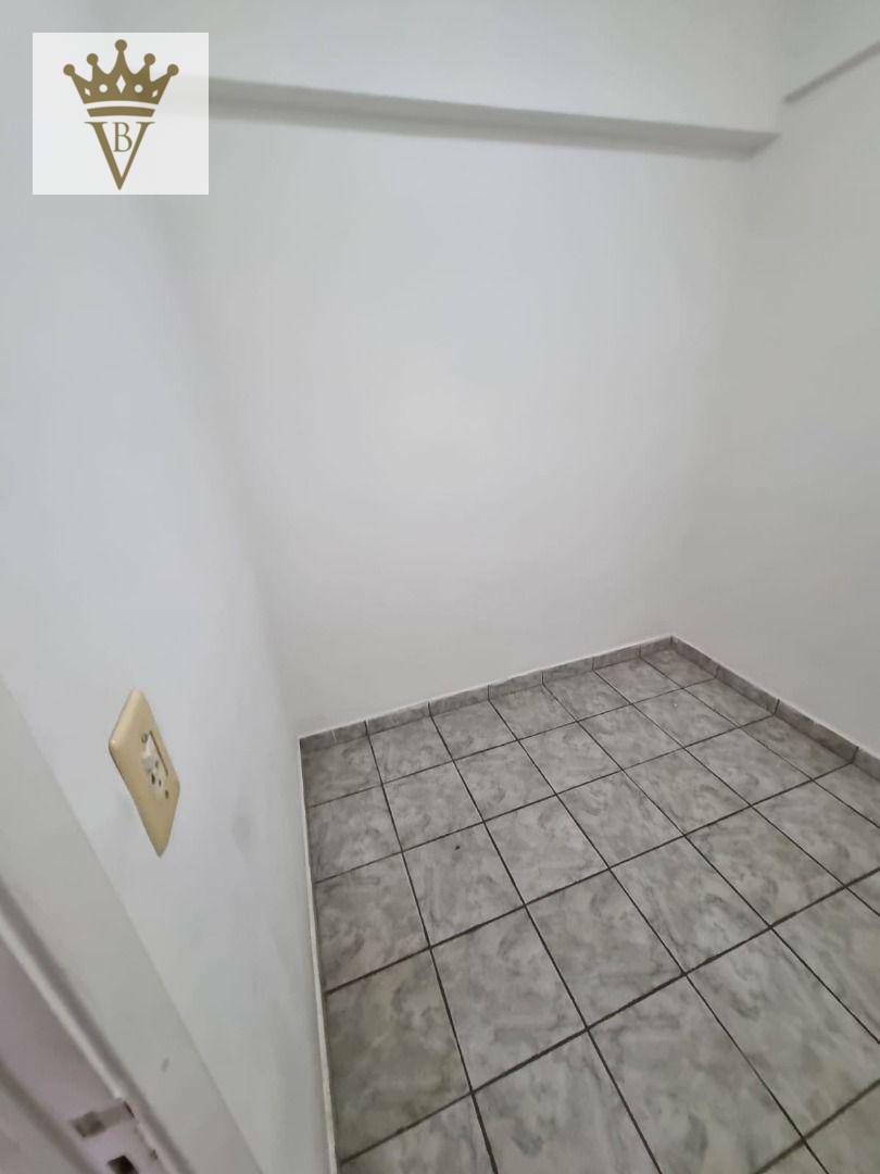 Apartamento à venda com 2 quartos, 70m² - Foto 14