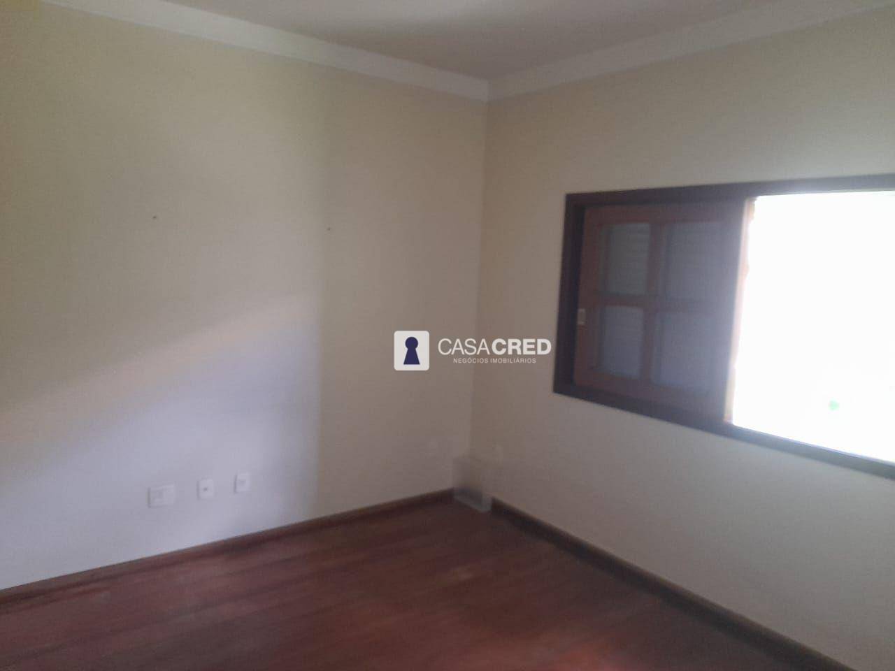Casa de Condomínio à venda com 3 quartos, 400m² - Foto 4