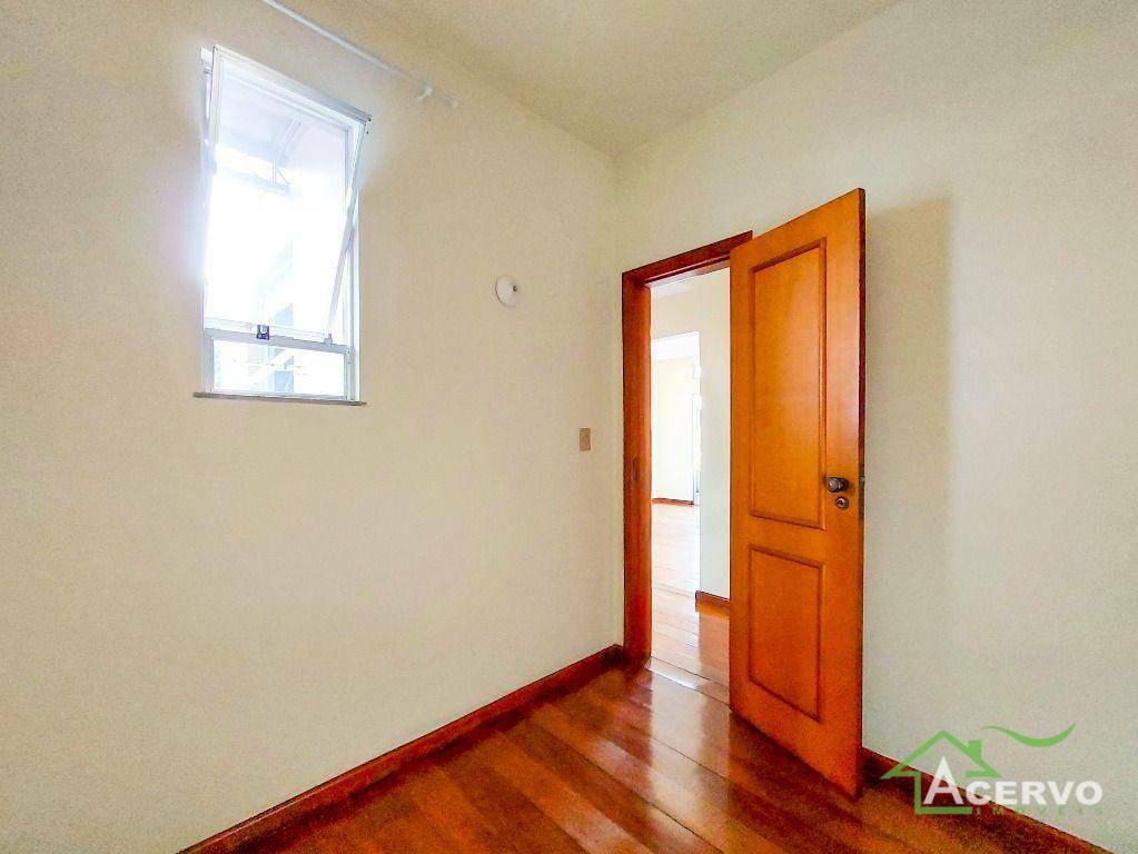 Apartamento à venda com 4 quartos, 203m² - Foto 31