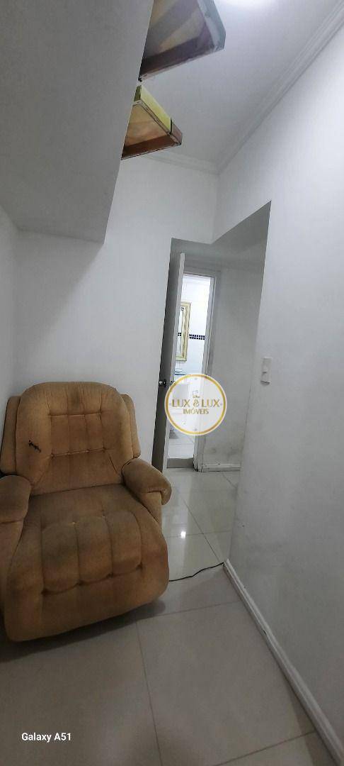 Apartamento para alugar com 4 quartos, 144m² - Foto 2