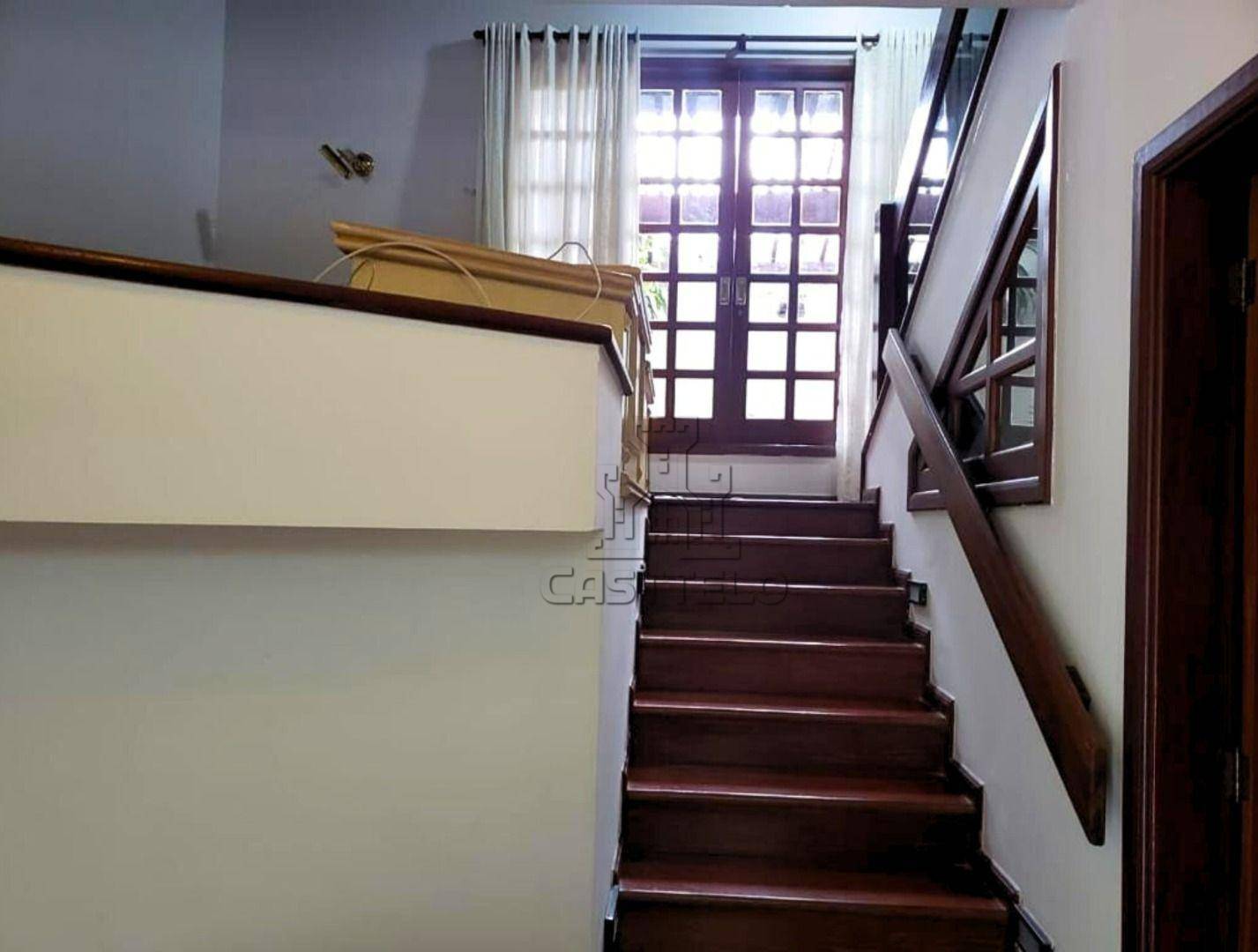 Casa, 4 quartos, 421 m² - Foto 4