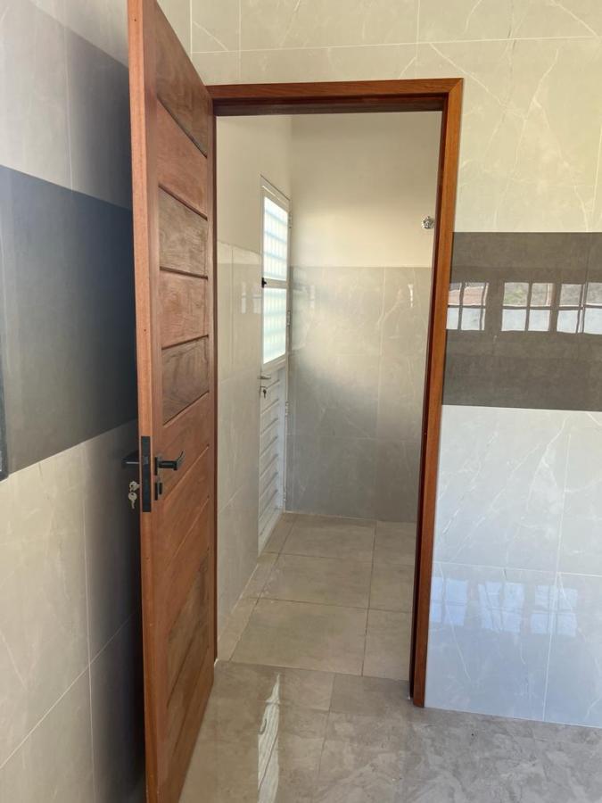 Casa à venda com 2 quartos, 200m² - Foto 8