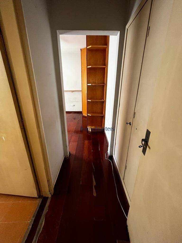 Apartamento à venda com 3 quartos, 157m² - Foto 26