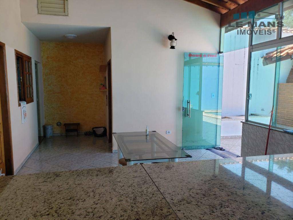 Casa à venda com 2 quartos, 150m² - Foto 14