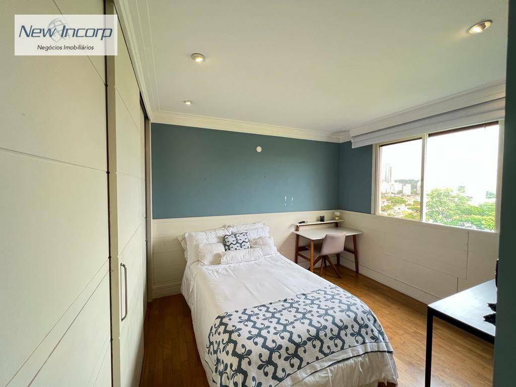 Apartamento para alugar com 3 quartos, 222m² - Foto 33