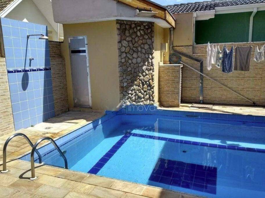 Casa de Condomínio para alugar com 4 quartos, 370m² - Foto 16