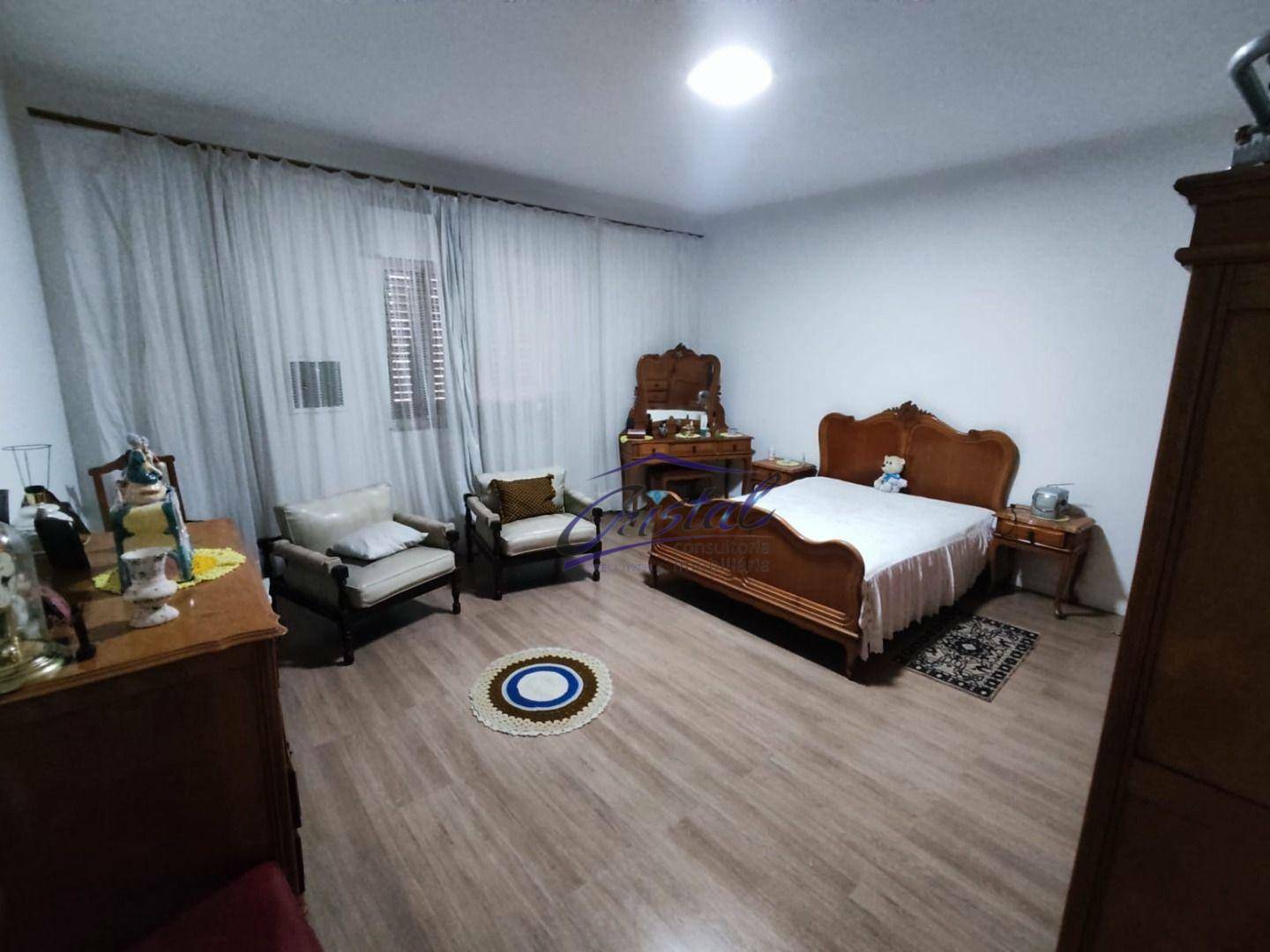 Casa para alugar com 3 quartos, 220m² - Foto 12