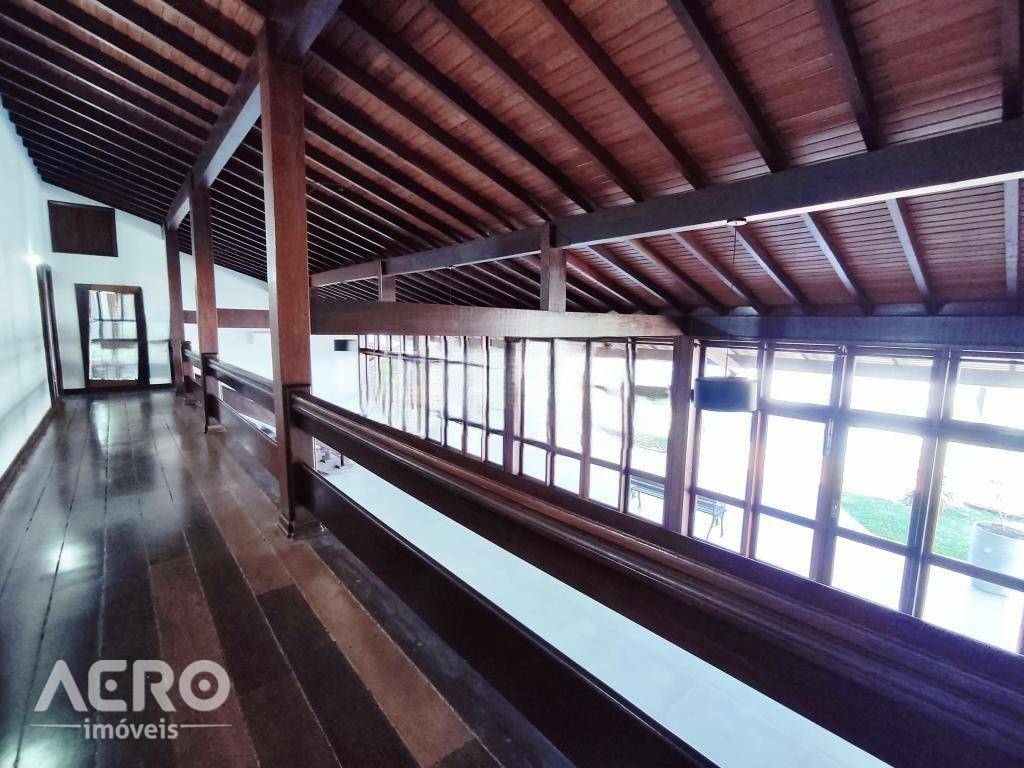 Casa de Condomínio à venda e aluguel com 5 quartos, 400m² - Foto 27