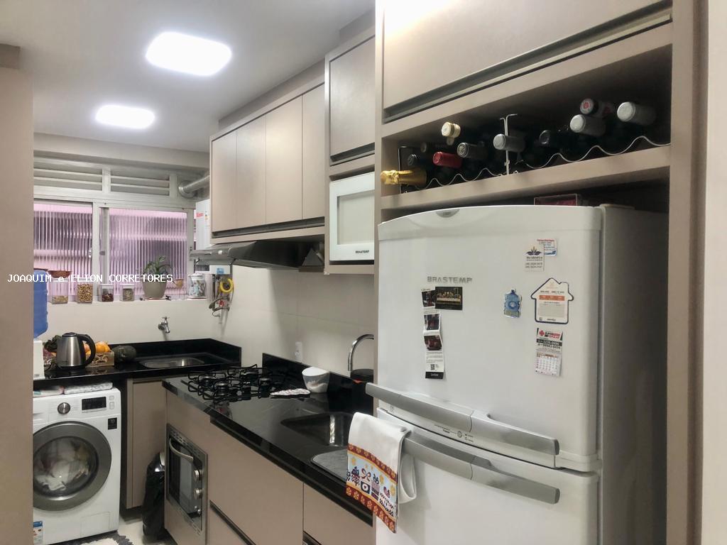 Apartamento à venda com 2 quartos, 68m² - Foto 7