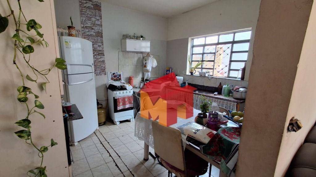 Casa à venda com 3 quartos, 140m² - Foto 10