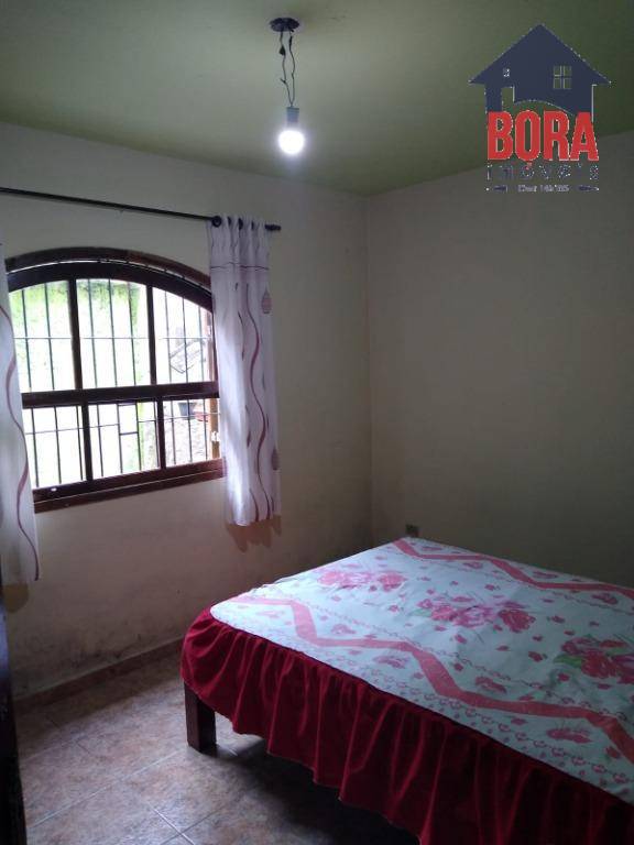 Casa à venda com 3 quartos, 200m² - Foto 13