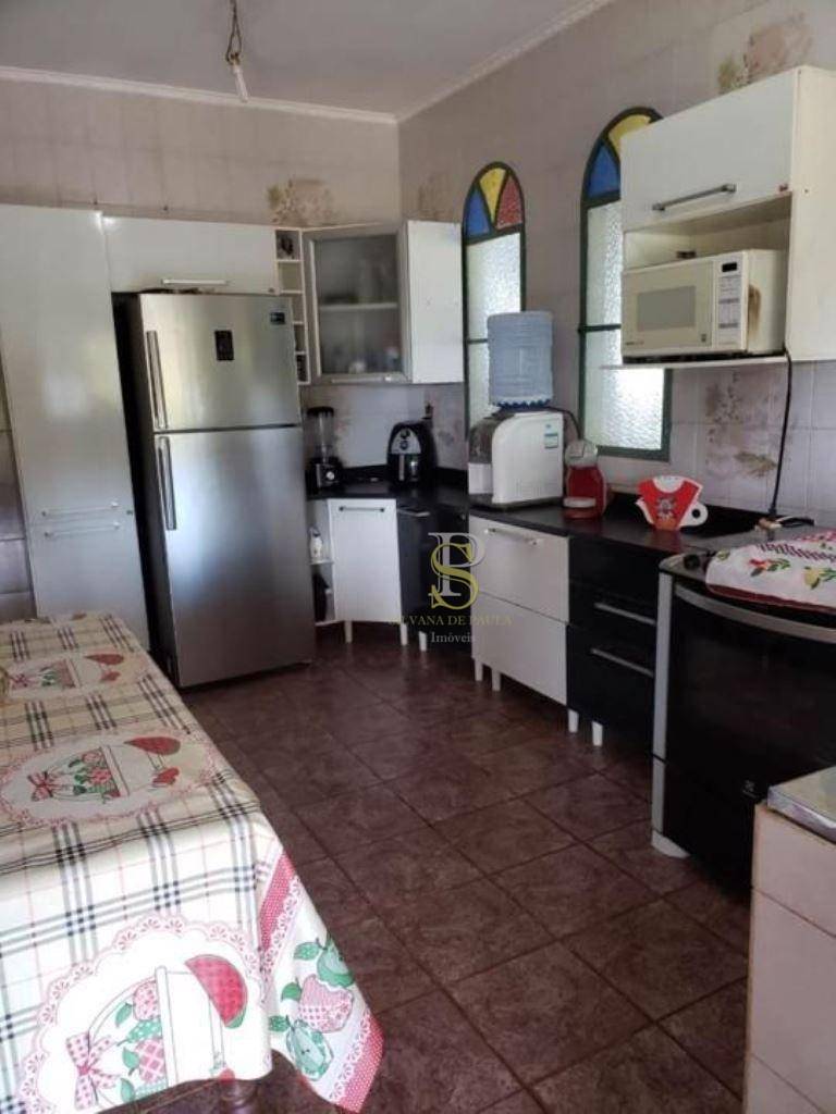 Chácara à venda com 3 quartos, 180m² - Foto 19