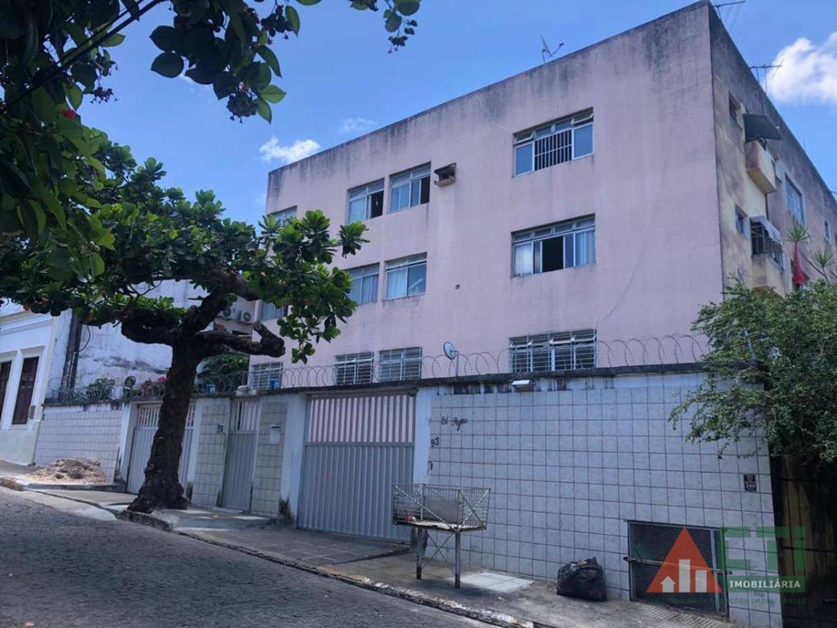 Apartamento à venda com 2 quartos, 70m² - Foto 1