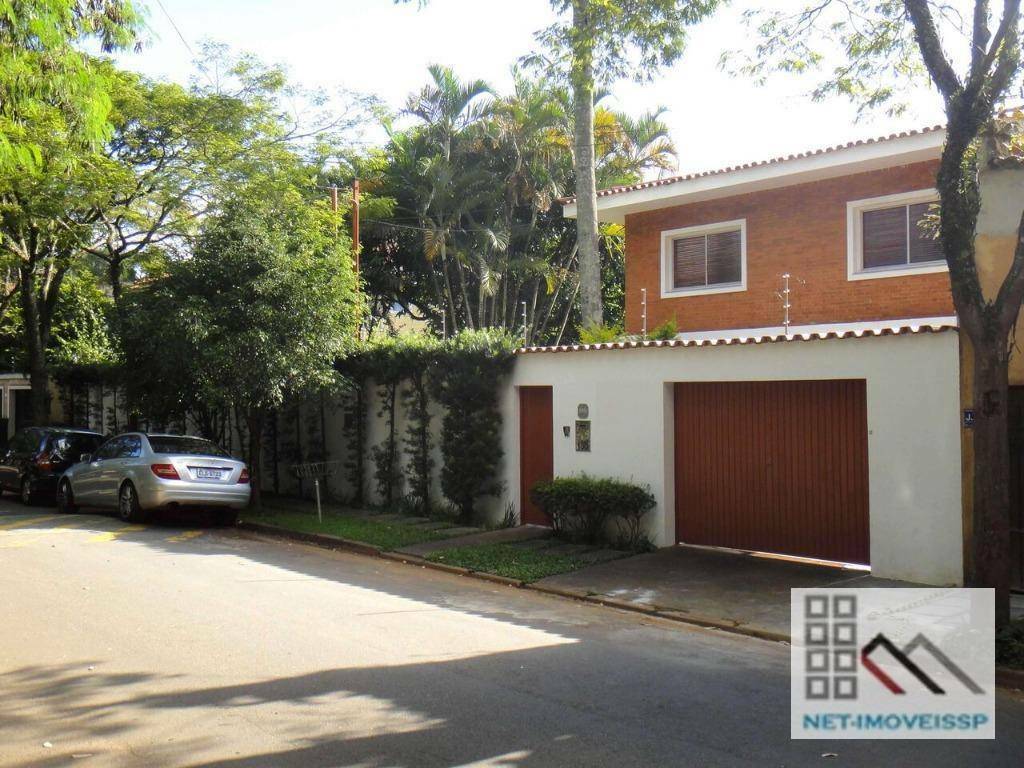 Casa à venda e aluguel com 4 quartos, 450m² - Foto 2