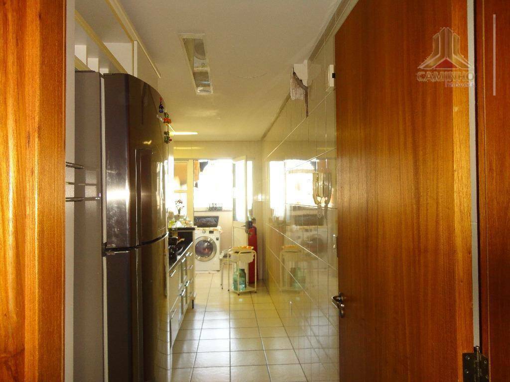 Apartamento à venda com 3 quartos, 105m² - Foto 3