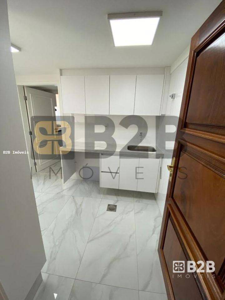 Apartamento à venda com 3 quartos, 207m² - Foto 14