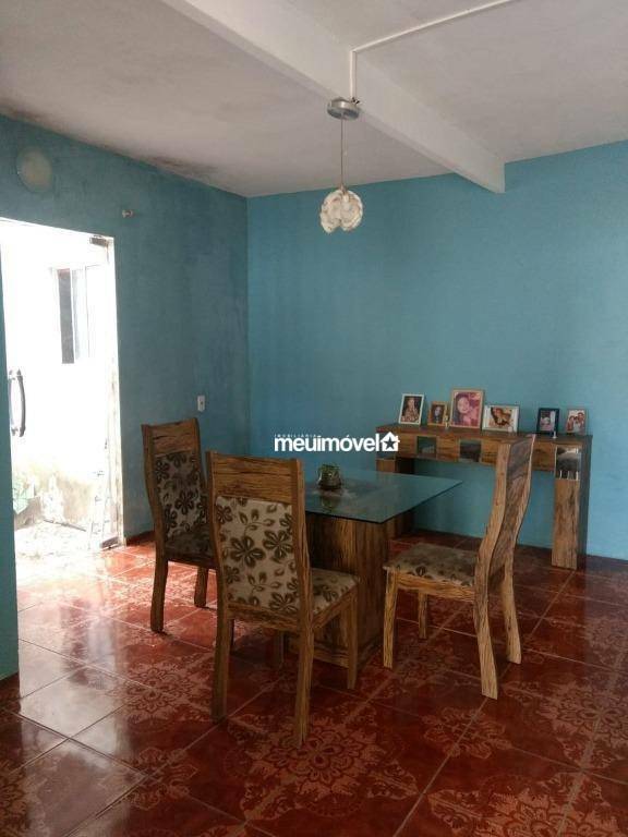Casa à venda com 3 quartos, 98m² - Foto 27