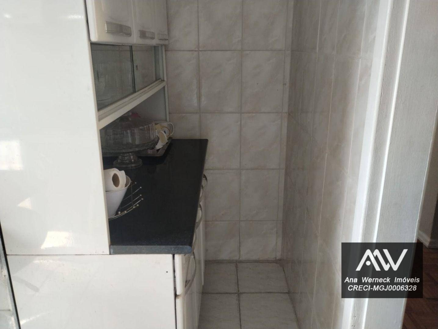 Apartamento à venda com 2 quartos, 62m² - Foto 15