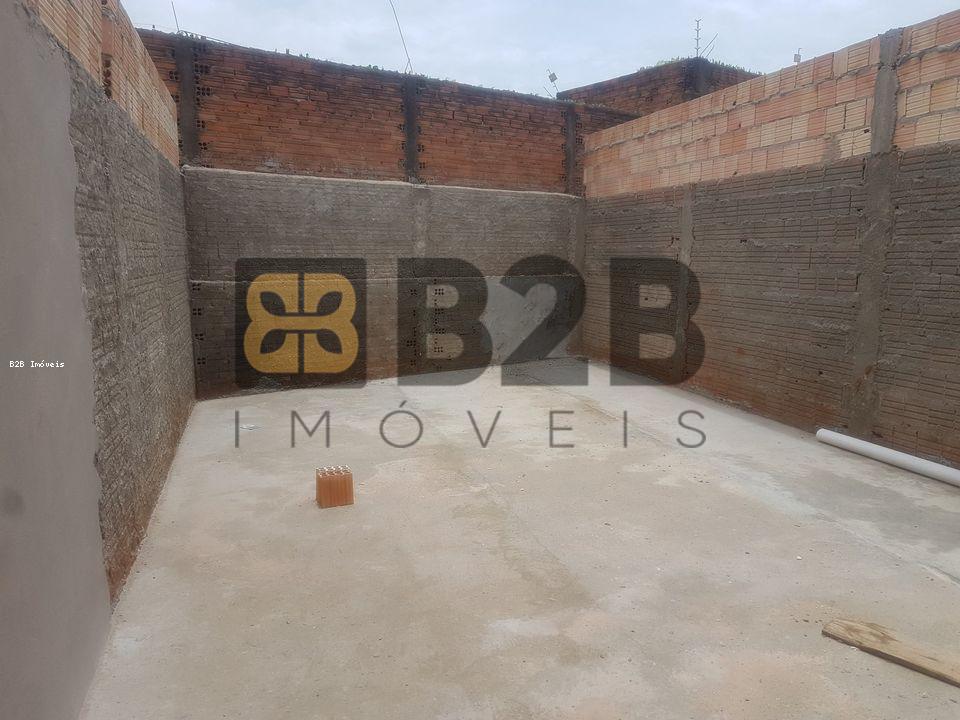 Casa à venda com 1 quarto, 180m² - Foto 14